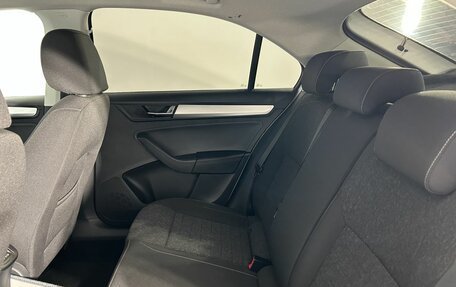 Skoda Rapid II, 2021 год, 1 820 000 рублей, 21 фотография