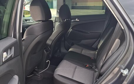 Hyundai Tucson III, 2019 год, 2 150 000 рублей, 12 фотография