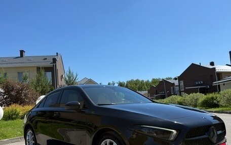Mercedes-Benz A-Класс, 2020 год, 2 450 000 рублей, 4 фотография