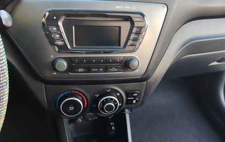 KIA Rio III рестайлинг, 2014 год, 1 000 000 рублей, 14 фотография