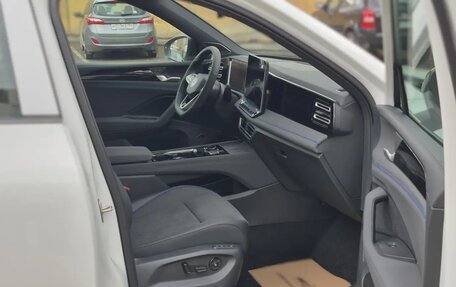 Volkswagen Tiguan, 2026 год, 4 750 000 рублей, 29 фотография