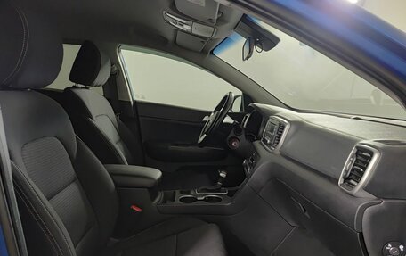KIA Sportage IV рестайлинг, 2021 год, 2 405 000 рублей, 13 фотография