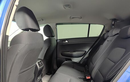 KIA Sportage IV рестайлинг, 2021 год, 2 405 000 рублей, 15 фотография