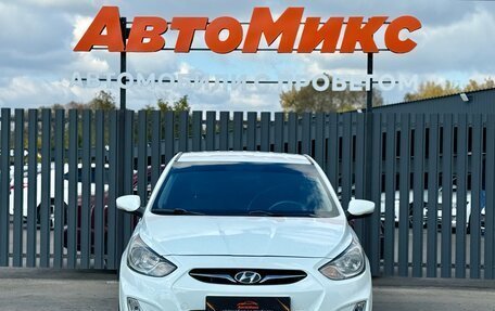 Hyundai Solaris II рестайлинг, 2011 год, 690 000 рублей, 2 фотография