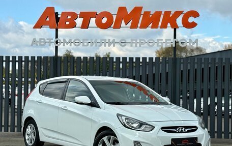 Hyundai Solaris II рестайлинг, 2011 год, 690 000 рублей, 3 фотография