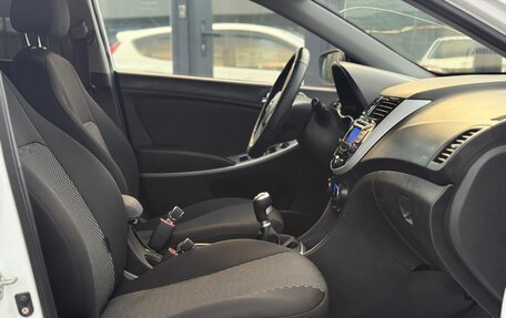 Hyundai Solaris II рестайлинг, 2011 год, 690 000 рублей, 22 фотография