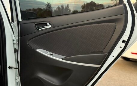 Hyundai Solaris II рестайлинг, 2011 год, 690 000 рублей, 23 фотография