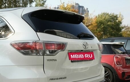 Toyota Highlander III, 2014 год, 2 490 000 рублей, 6 фотография