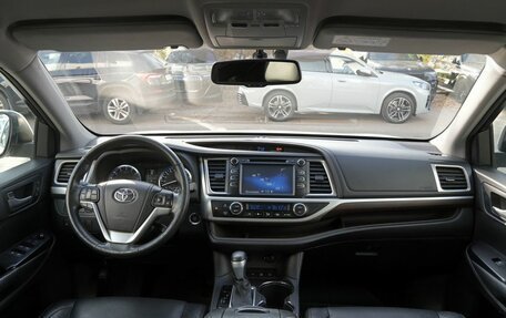Toyota Highlander III, 2014 год, 2 490 000 рублей, 14 фотография