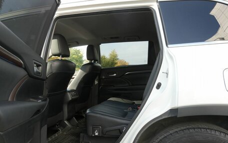 Toyota Highlander III, 2014 год, 2 490 000 рублей, 11 фотография