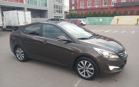 Hyundai Solaris II рестайлинг, 2015 год, 950 000 рублей, 4 фотография