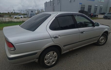 Nissan Sunny B15, 2001 год, 230 000 рублей, 2 фотография