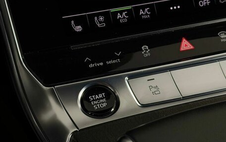 Audi A6, 2020 год, 3 849 000 рублей, 28 фотография