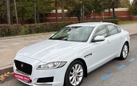 Jaguar XF II, 2016 год, 2 700 000 рублей, 3 фотография