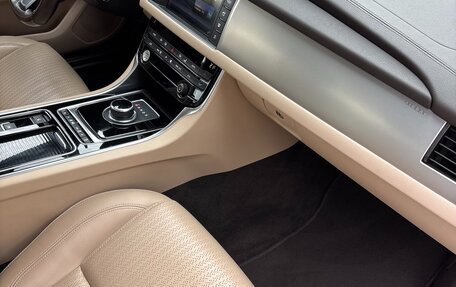 Jaguar XF II, 2016 год, 2 700 000 рублей, 16 фотография