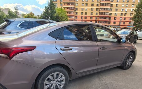 Hyundai Solaris II рестайлинг, 2018 год, 1 490 000 рублей, 10 фотография
