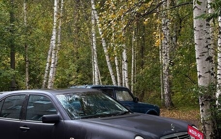 Mercedes-Benz E-Класс, 1997 год, 300 000 рублей, 8 фотография