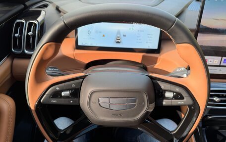 Geely Atlas, 2025 год, 2 800 000 рублей, 30 фотография