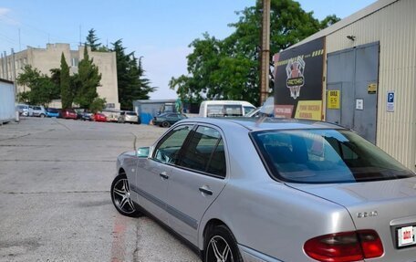 Mercedes-Benz E-Класс, 1998 год, 650 000 рублей, 16 фотография