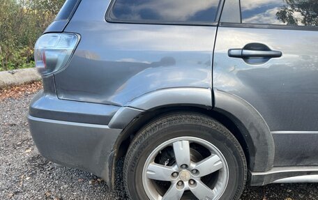 Mitsubishi Outlander III рестайлинг 3, 2005 год, 490 000 рублей, 5 фотография