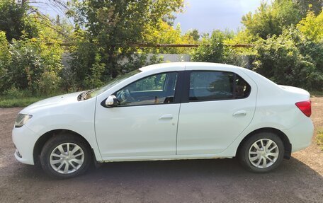 Renault Logan II, 2016 год, 780 000 рублей, 3 фотография