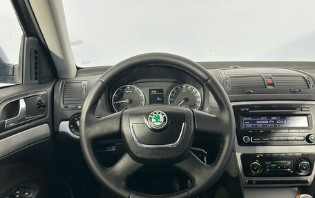 Skoda Octavia IV, 2011 год, 750 000 рублей, 17 фотография