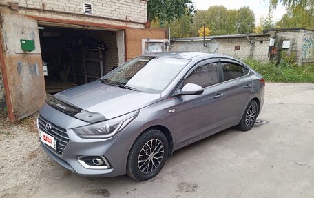 Hyundai Solaris II рестайлинг, 2017 год, 970 000 рублей, 2 фотография