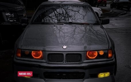 BMW 3 серия, 1992 год, 960 000 рублей, 18 фотография