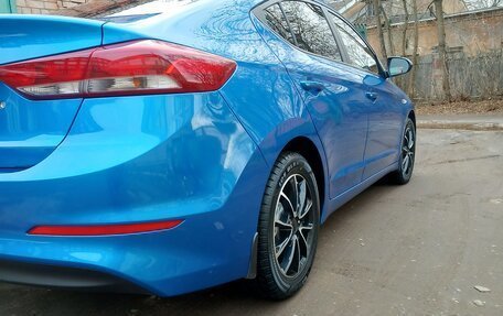 Hyundai Elantra VI рестайлинг, 2017 год, 1 050 000 рублей, 4 фотография