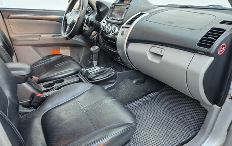 Mitsubishi Pajero Sport II рестайлинг, 2015 год, 1 950 000 рублей, 9 фотография
