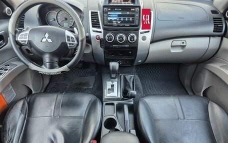 Mitsubishi Pajero Sport II рестайлинг, 2015 год, 1 950 000 рублей, 11 фотография