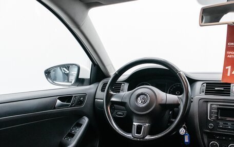 Volkswagen Jetta VI, 2014 год, 990 000 рублей, 13 фотография