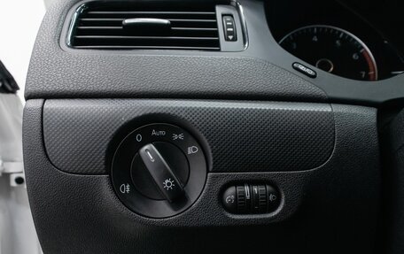 Volkswagen Jetta VI, 2014 год, 990 000 рублей, 16 фотография