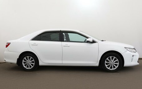 Toyota Camry, 2016 год, 1 888 000 рублей, 4 фотография