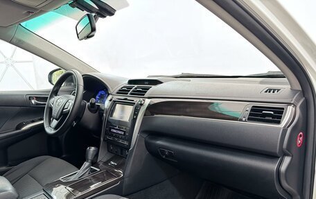 Toyota Camry, 2016 год, 1 888 000 рублей, 10 фотография