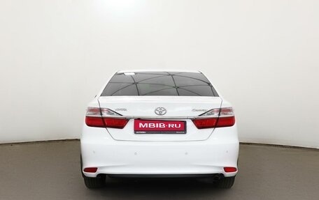 Toyota Camry, 2016 год, 1 888 000 рублей, 5 фотография