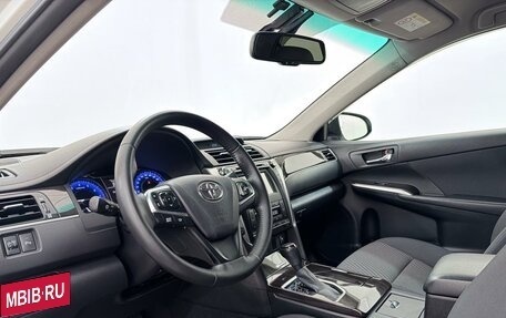 Toyota Camry, 2016 год, 1 888 000 рублей, 7 фотография
