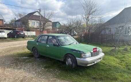 Toyota Crown, 1992 год, 230 000 рублей, 2 фотография