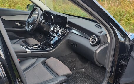 Mercedes-Benz C-Класс, 2019 год, 2 600 000 рублей, 14 фотография