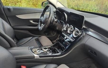 Mercedes-Benz C-Класс, 2019 год, 2 600 000 рублей, 15 фотография