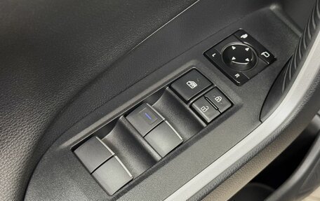 Toyota RAV4, 2019 год, 2 970 000 рублей, 16 фотография