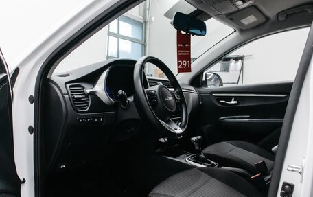 KIA Rio IV, 2022 год, 2 236 000 рублей, 17 фотография