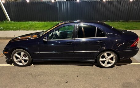 Mercedes-Benz C-Класс, 2004 год, 485 000 рублей, 7 фотография