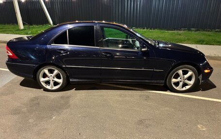 Mercedes-Benz C-Класс, 2004 год, 485 000 рублей, 8 фотография