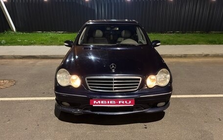 Mercedes-Benz C-Класс, 2004 год, 485 000 рублей, 5 фотография