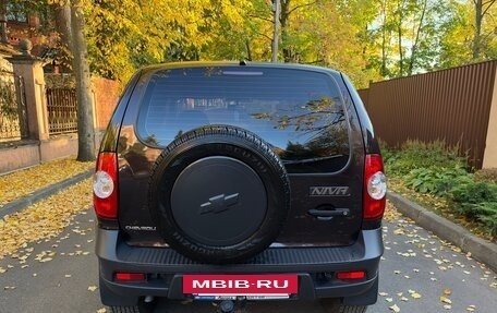 Chevrolet Niva I рестайлинг, 2011 год, 687 000 рублей, 10 фотография