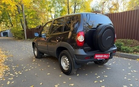 Chevrolet Niva I рестайлинг, 2011 год, 687 000 рублей, 12 фотография