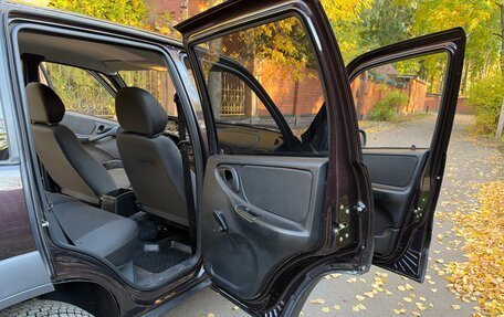 Chevrolet Niva I рестайлинг, 2011 год, 687 000 рублей, 36 фотография