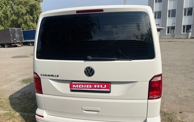 Volkswagen Caravelle T6 рестайлинг, 2018 год, 2 680 000 рублей, 1 фотография