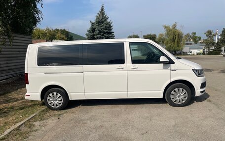 Volkswagen Caravelle T6 рестайлинг, 2018 год, 2 680 000 рублей, 4 фотография